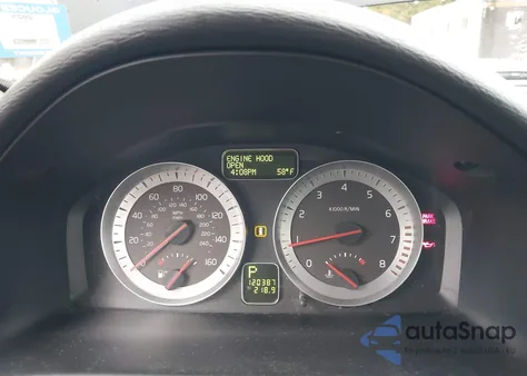 2013 Volvo C70 T5 from USA, damaged, VIN YV1672MC8DJ136151